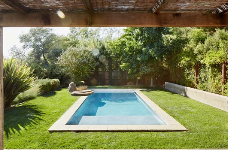 Inspiração para área de lazer com piscina